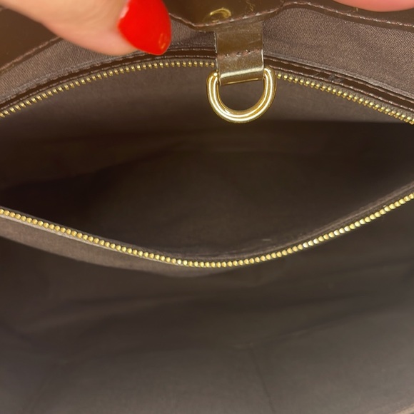 Louis Vuitton Amarante Wilshire Monogram Vernis MM Bag - Picture 14 of 16